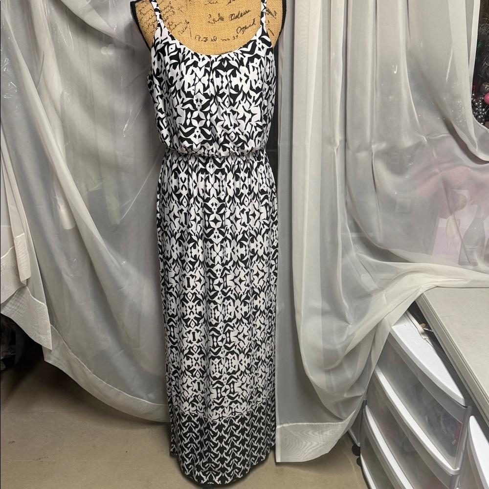 AB Studio Monochrome Patterned Maxi Dress